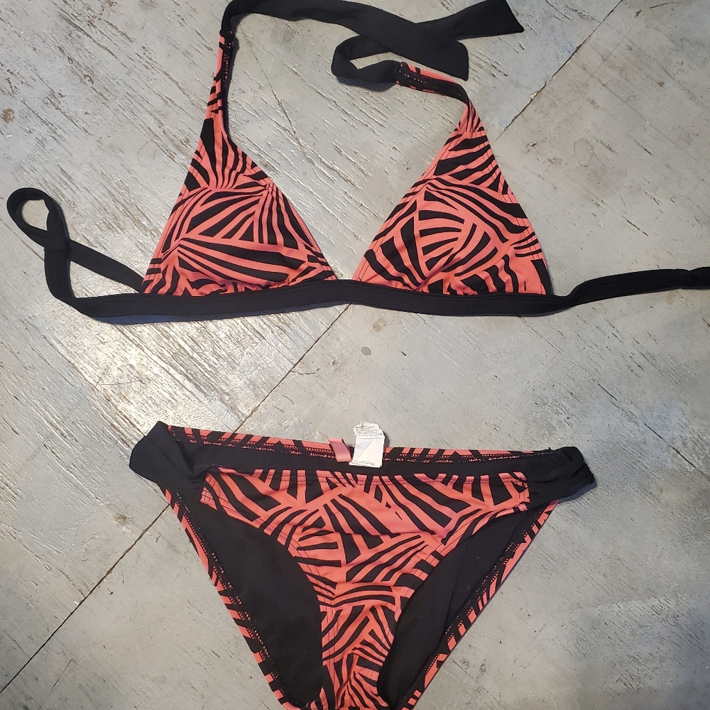 Bathing suit